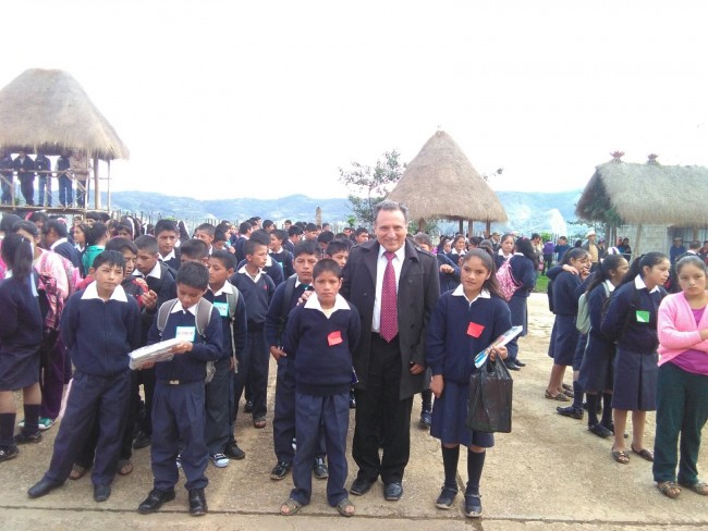 Sr. Fidel Rojas en el Buen Inicio del Año Escolar