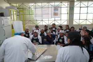 Estudiantes de Ayacucho lanzan línea de snacks saludables elaborados con quinua, kiwicha y tarwi